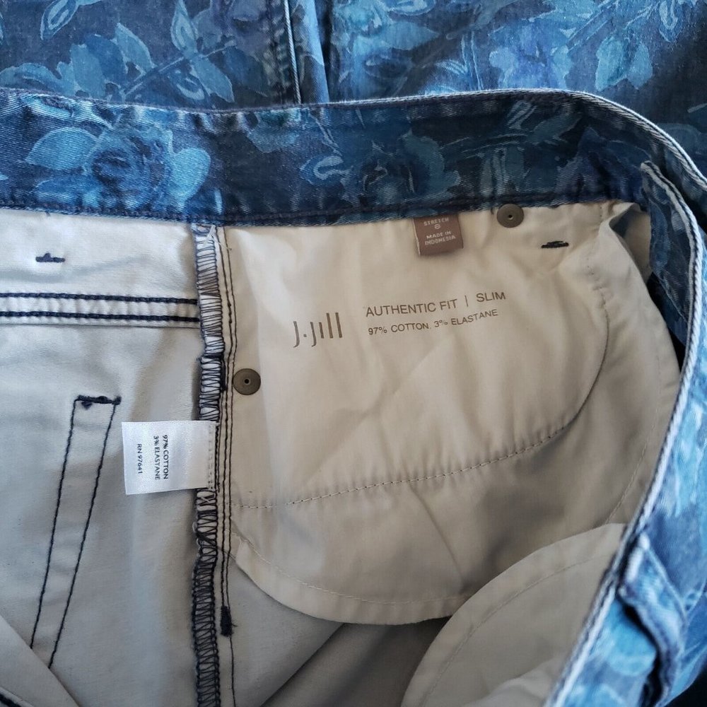 J Jill Jeans Women's Blue Floral Authentic Fit Slim Stretch Straight Leg Classic - Picture 5 of 7